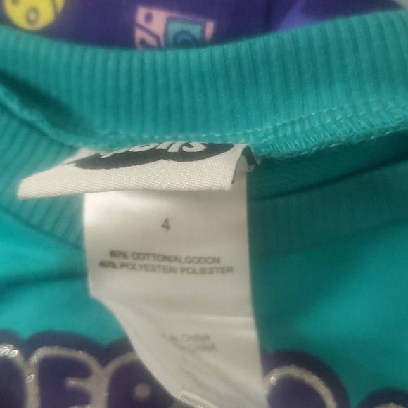 NWT DREAMWORKSâ
TROLLS OUTFIT - Picture 6 of 7